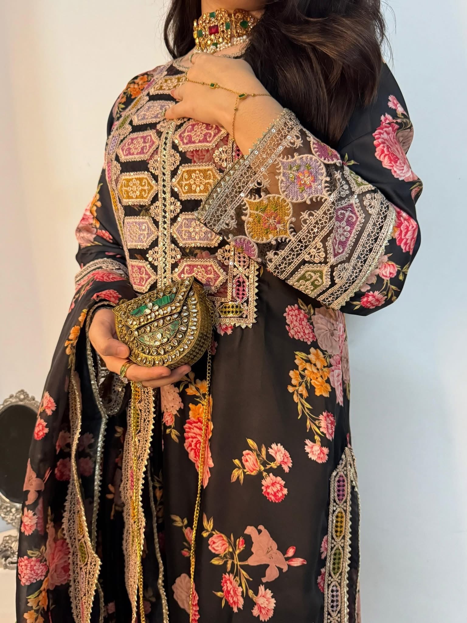 Anelas collection