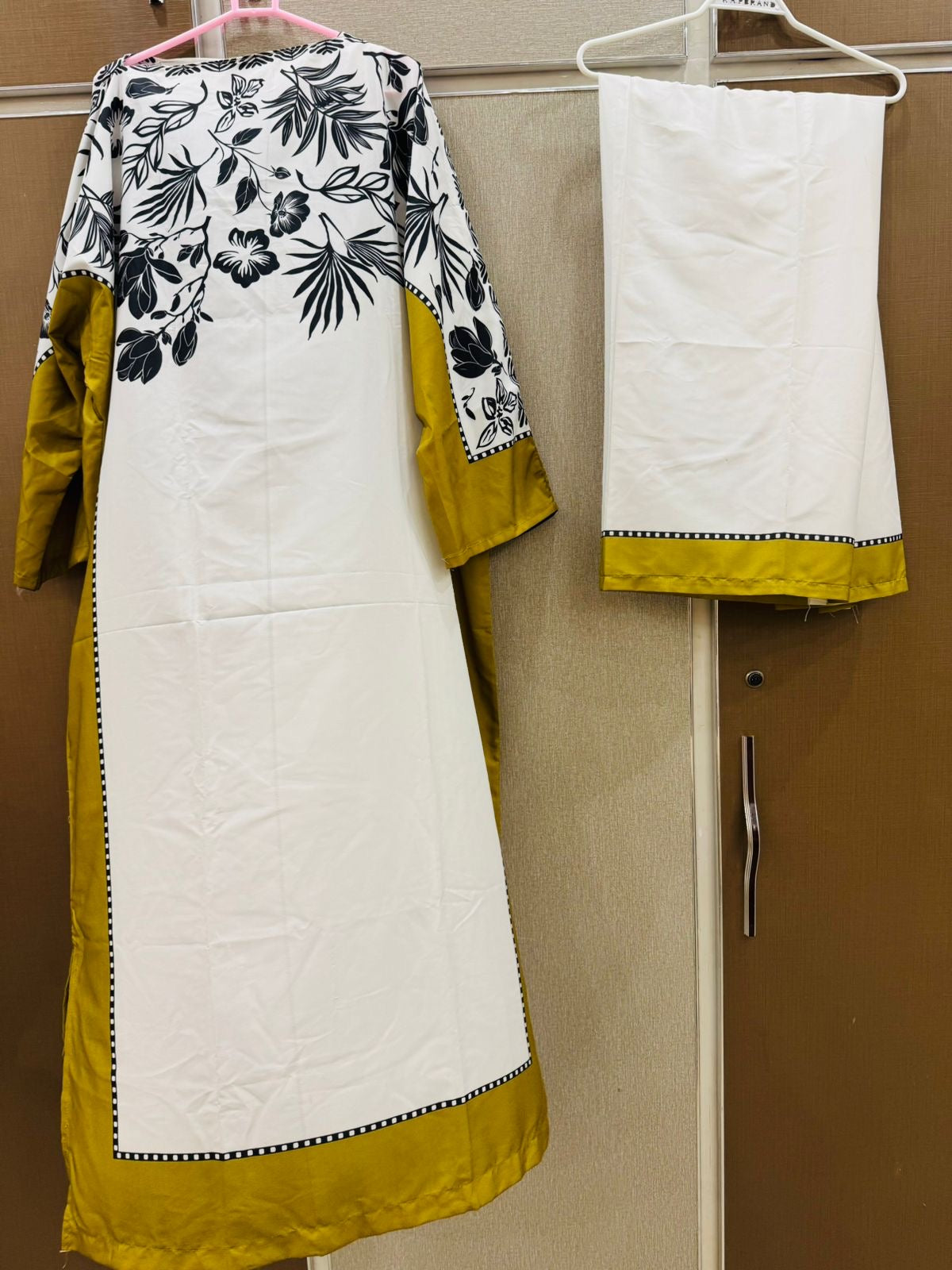 Cordsets stiched kaftan
