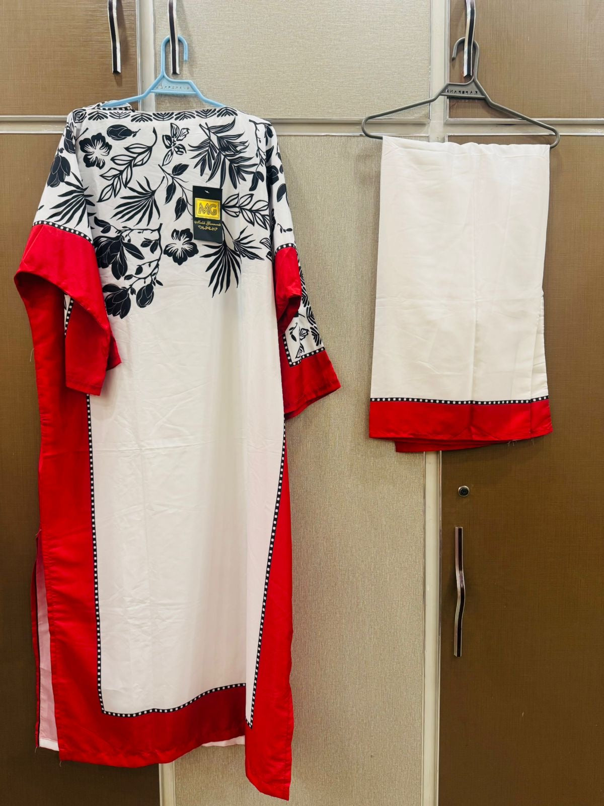 Cordsets stiched kaftan